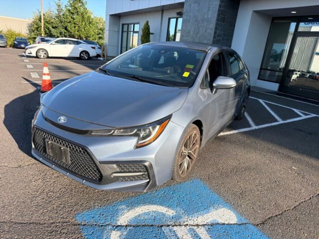 Used 2020 Toyota Corolla SE Sedan