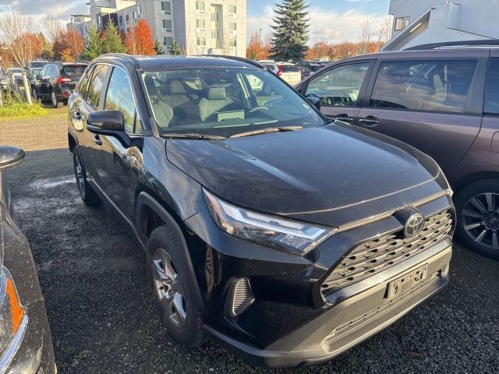 Used 2024 Toyota RAV4 XLE SUV