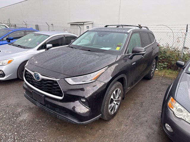 Used 2021 Toyota Highlander Hybrid XLE SUV