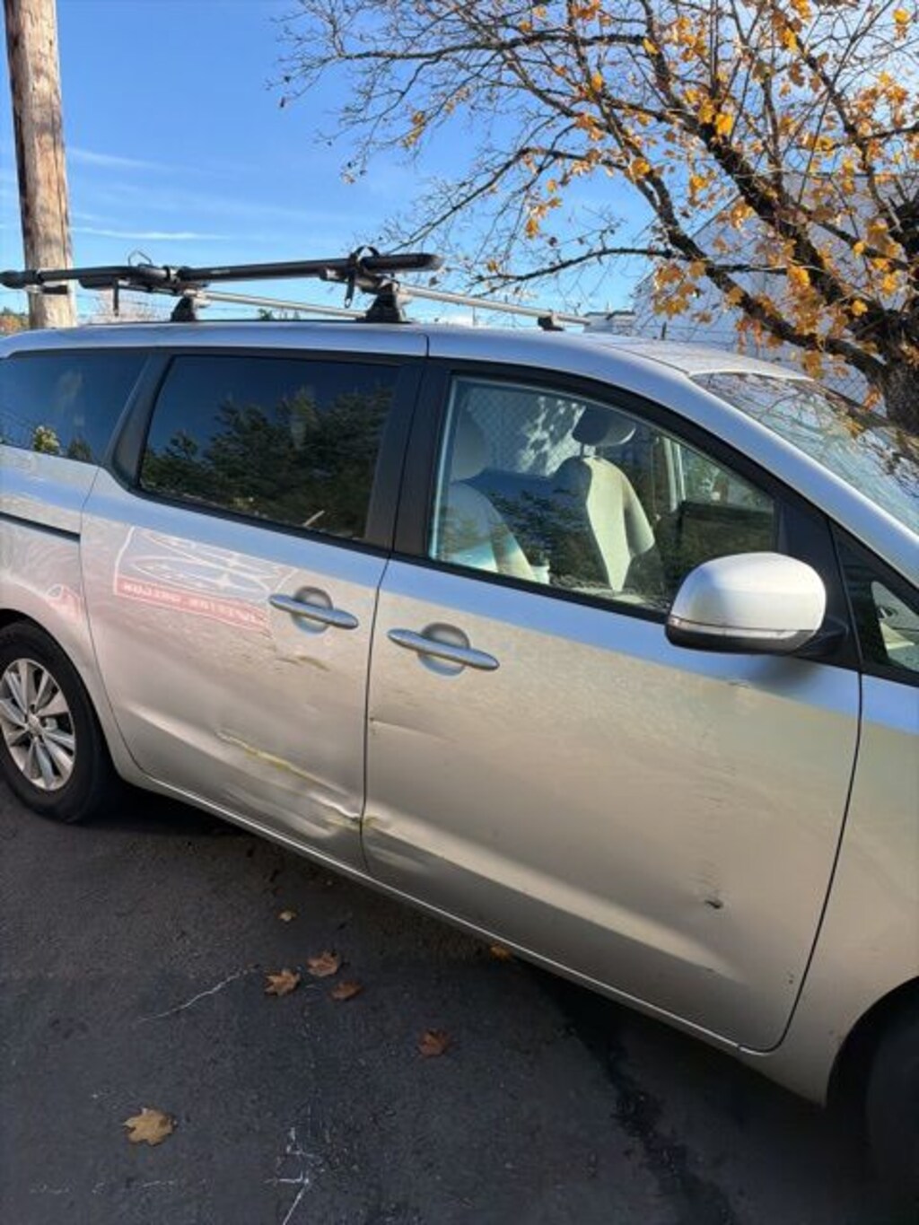 Used 2017 Kia Sedona LX Minivan/Van