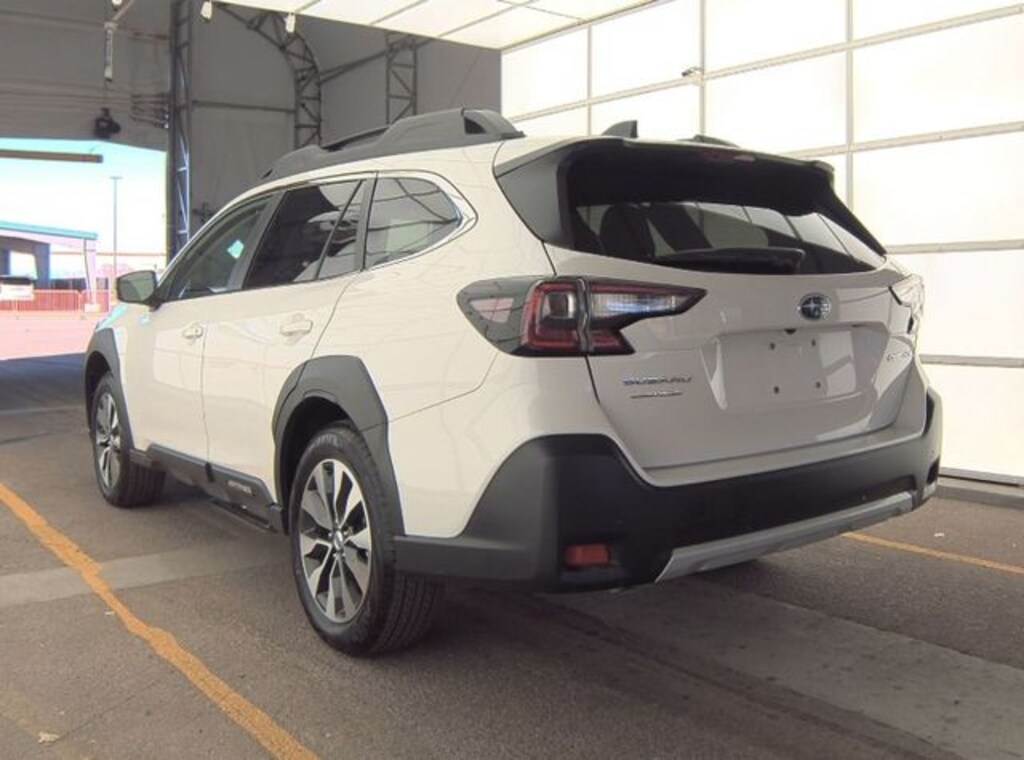 Used 2024 Subaru Outback Limited SUV