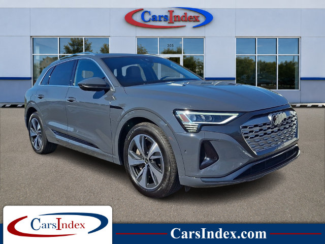 2024 Audi Q8 e-tron Premium Plus
