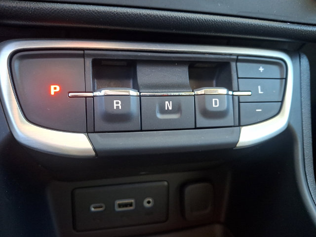 2024 GMC Terrain SLE - Photo 14