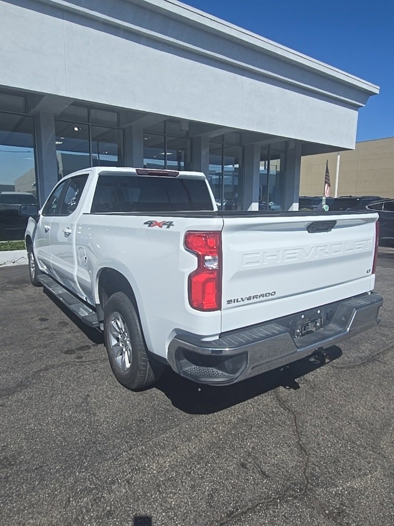 2024 Chevrolet Silverado 1500 LT photo 2