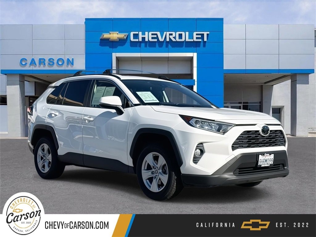 2019 Toyota RAV4 XLE's photo