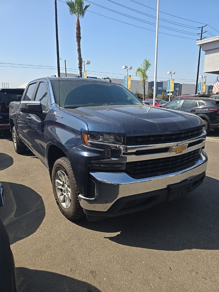 2022 Chevrolet Silverado 1500 LT photo 2