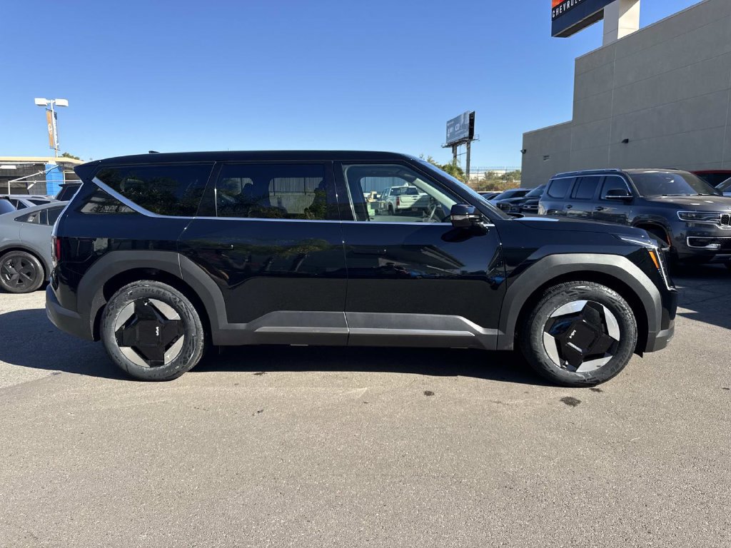 Used 2026 Kia EV9 Light L/R with VIN 5XYAB5S14TG021112 for sale in Carson, CA