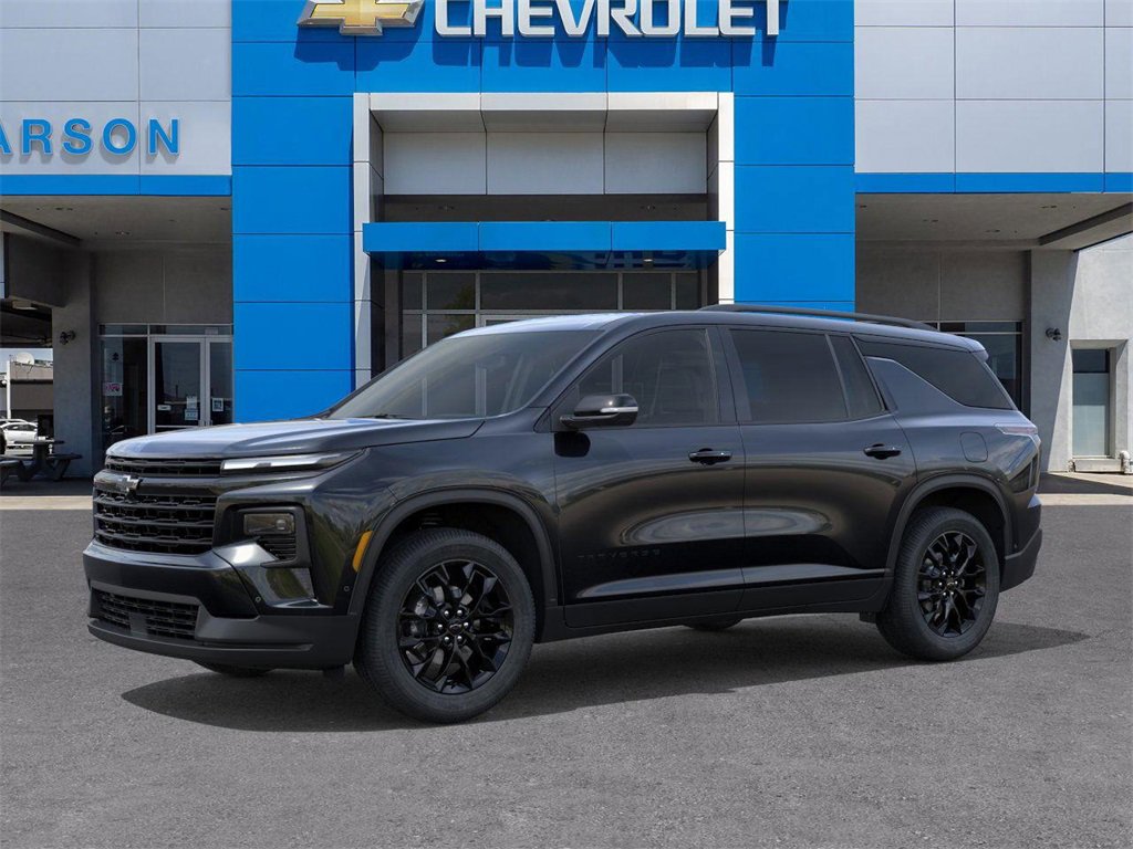 2026 Chevrolet Traverse photo 2