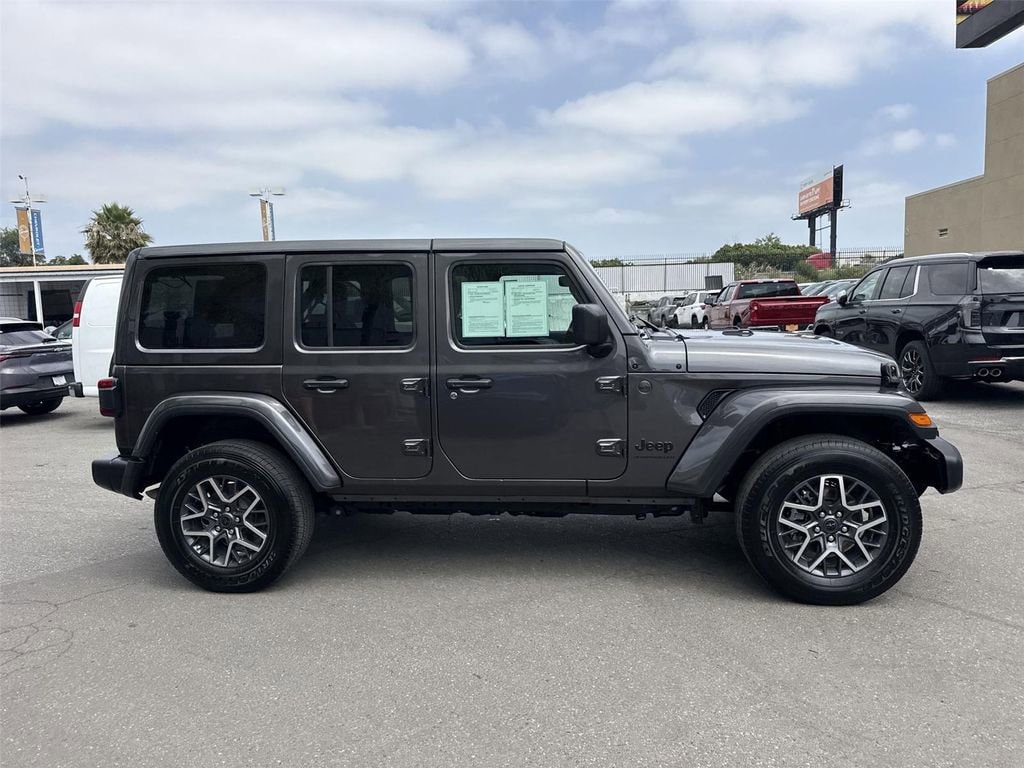Used 2025 Jeep Wrangler 4-Door Sahara 4x4 SUV