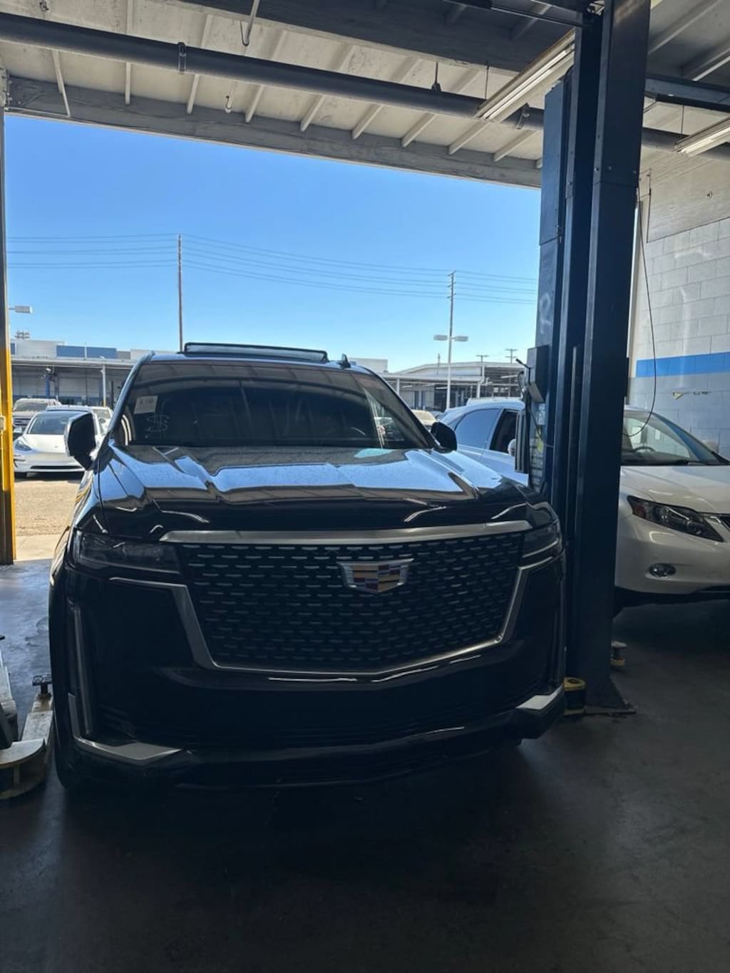 Used 2023 CADILLAC Escalade ESV 4WD Premium Luxury SUV
