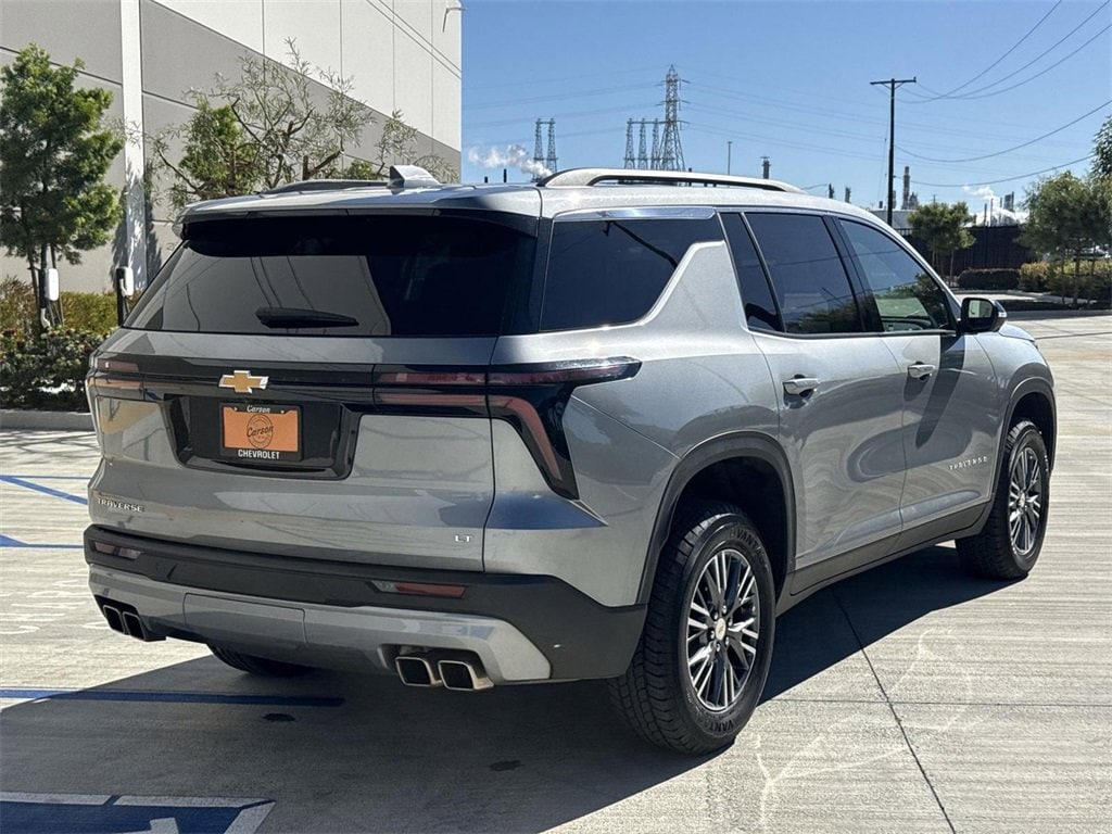 Used 2024 Chevrolet Traverse LT SUV