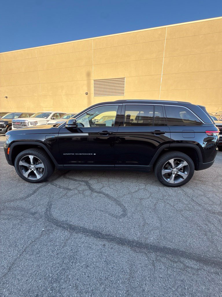 Used 2023 Jeep Grand Cherokee 4xe 4DR 4WD SUV