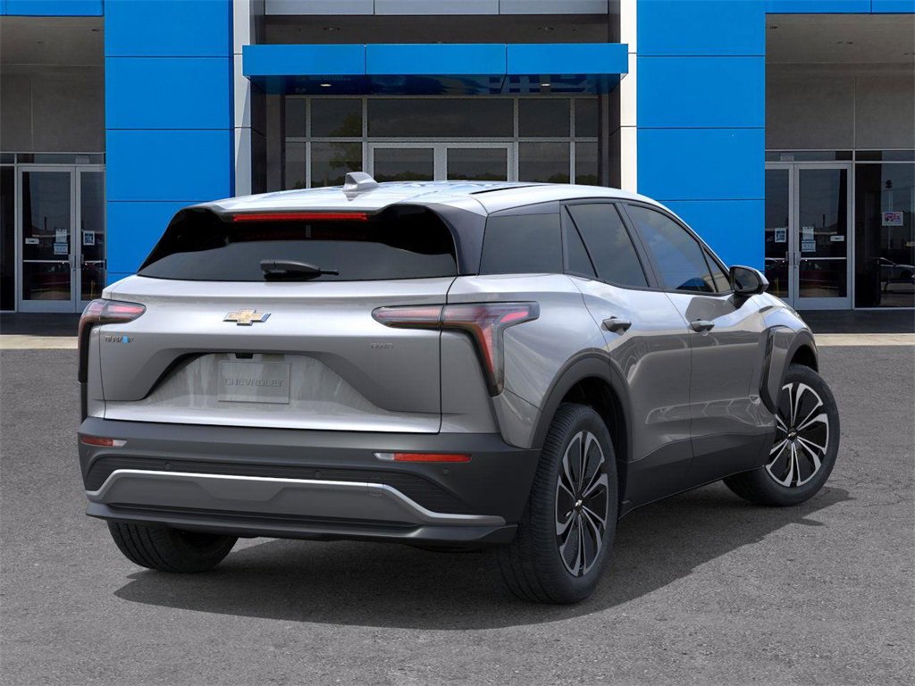 2026 Chevrolet Blazer EV photo 2
