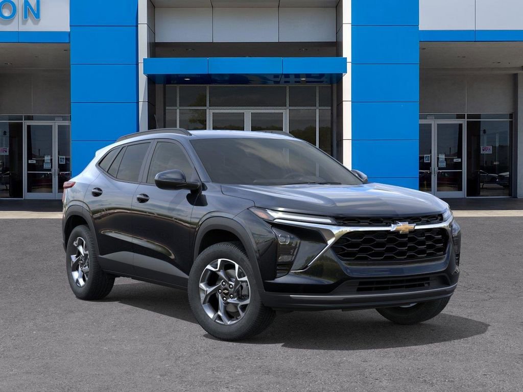 2026 Chevrolet Trax LT - Photo 7