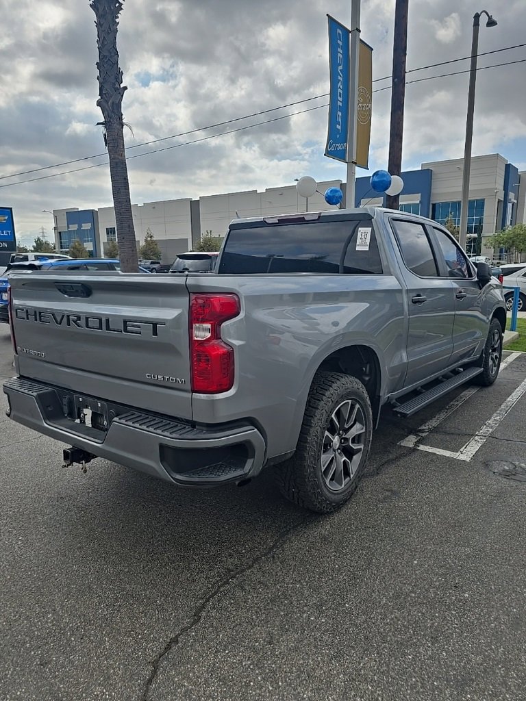 2024 Chevrolet Silverado 1500 Custom photo 2
