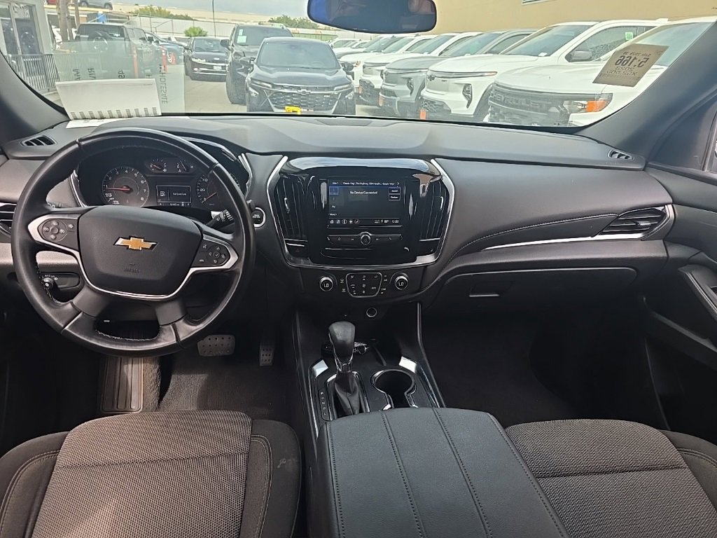 2023 Chevrolet Traverse Cloth photo 3