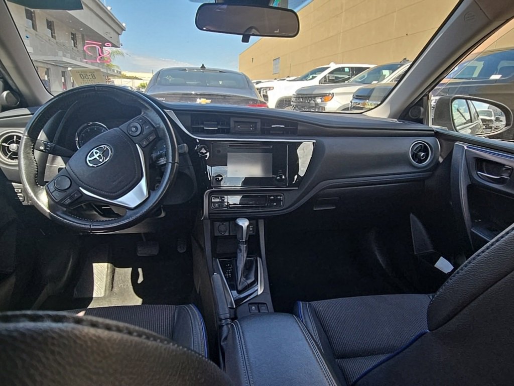 2019 Toyota Corolla SE photo 4