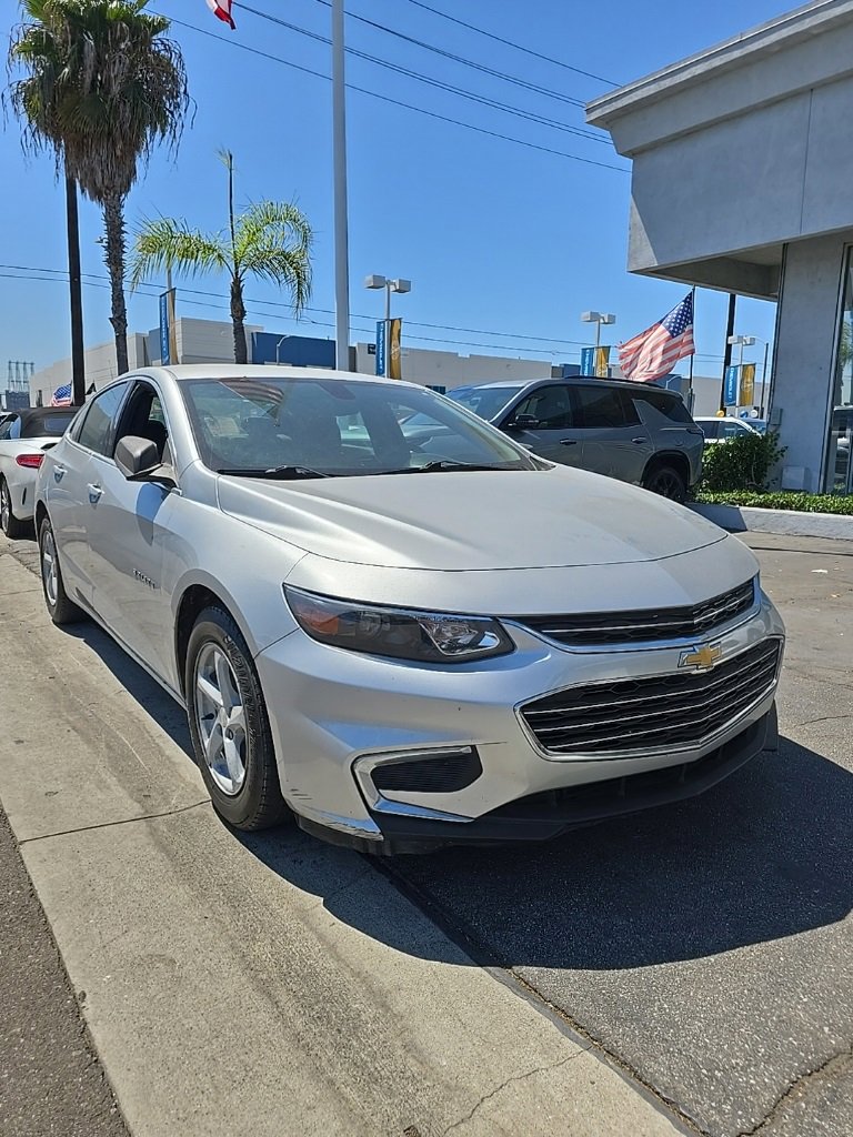 Used 2018 Chevrolet Malibu 1FL with VIN 1G1ZC5ST5JF197807 for sale in Carson, CA