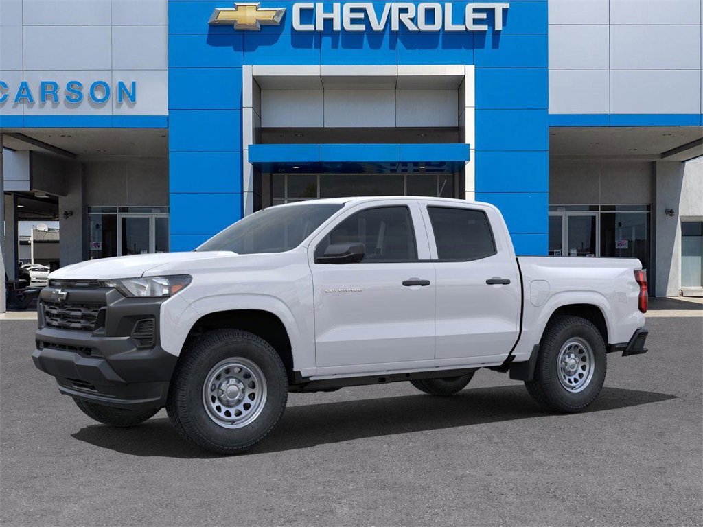 2025 Chevrolet Colorado LT photo 2