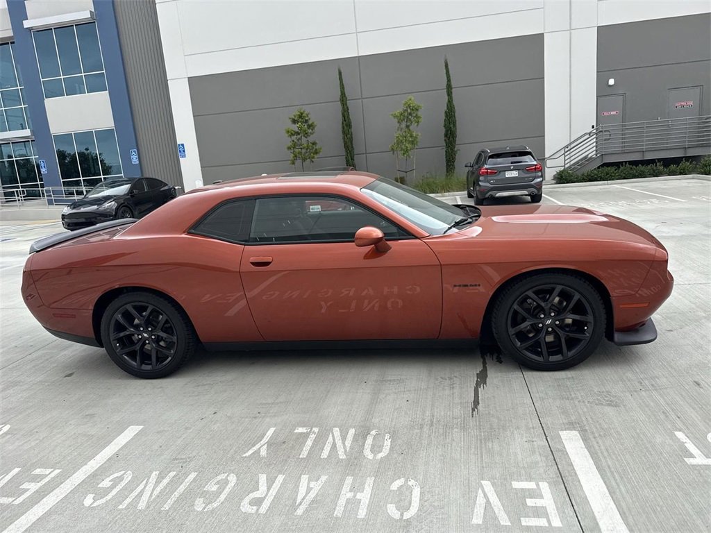 2020 Dodge Challenger R/T photo 2