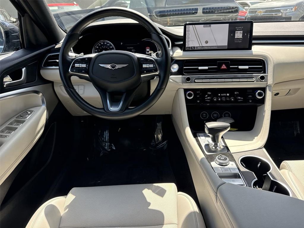 2025 GENESIS G70 Standard - Photo 19