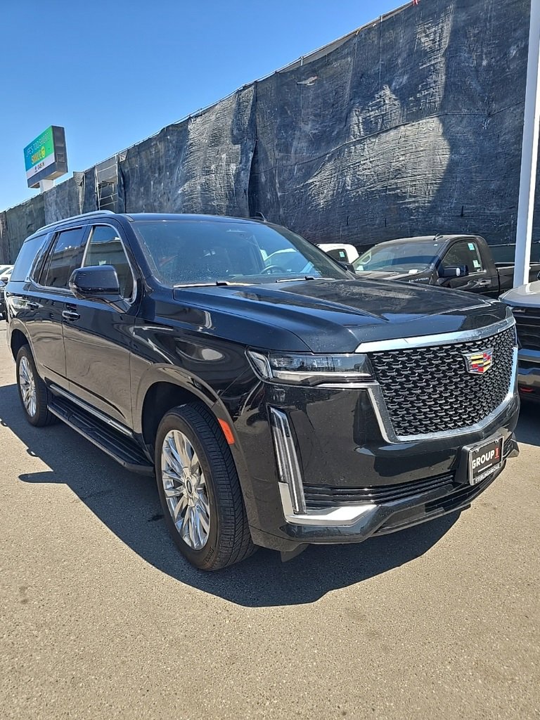 2024 Cadillac Escalade Premium Luxury photo 2
