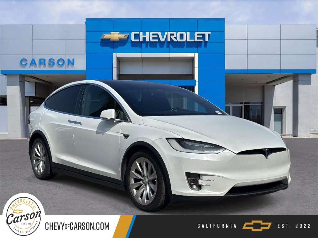  Tesla Model X