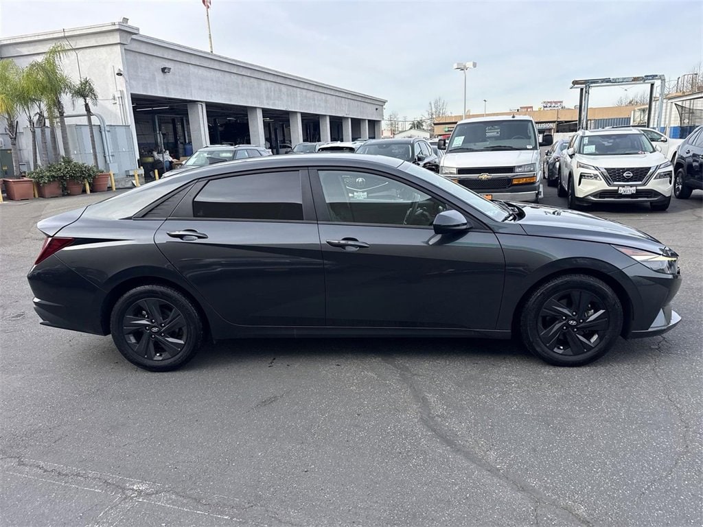 Used 2022 Hyundai Elantra SEL with VIN 5NPLM4AG1NH082755 for sale in Carson, CA