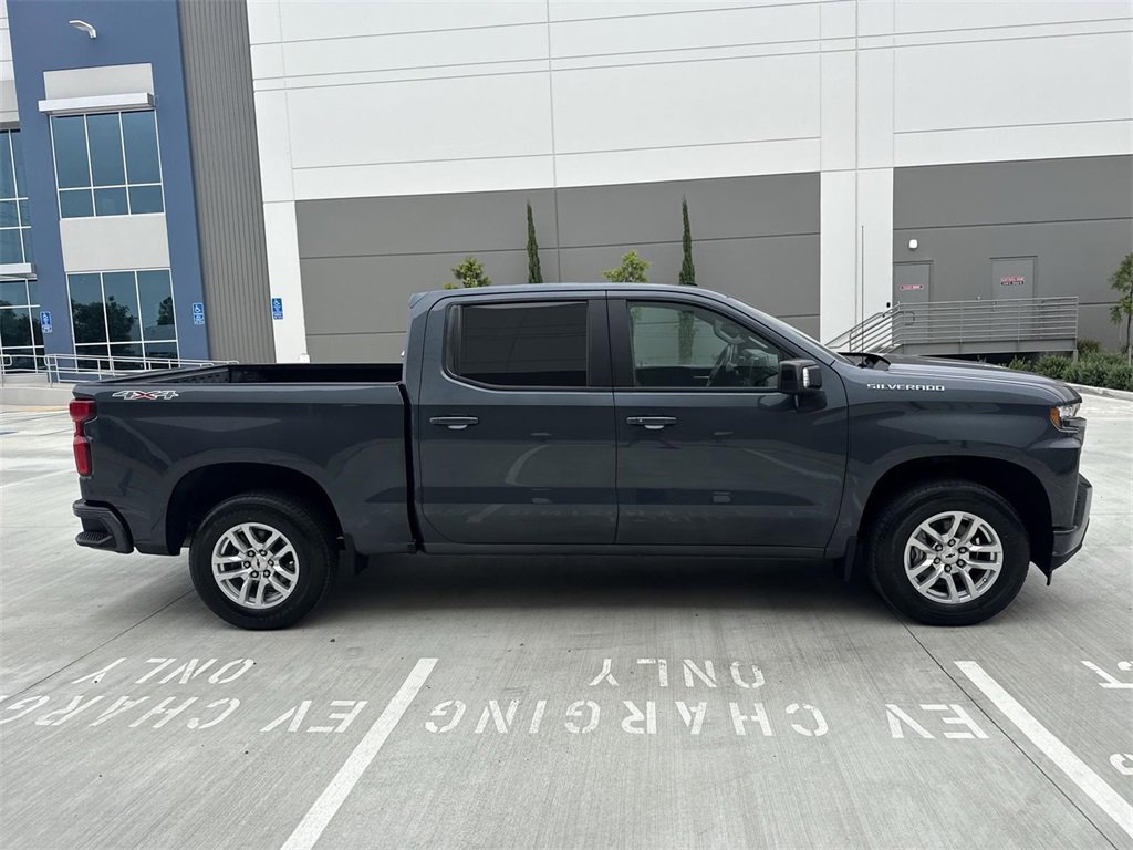 2020 Chevrolet Silverado 1500 RST photo 2