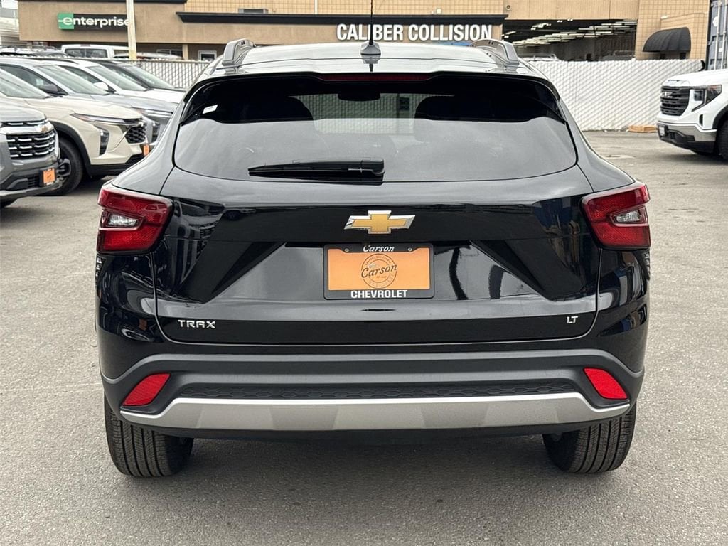 Used 2025 Chevrolet Trax LT SUV
