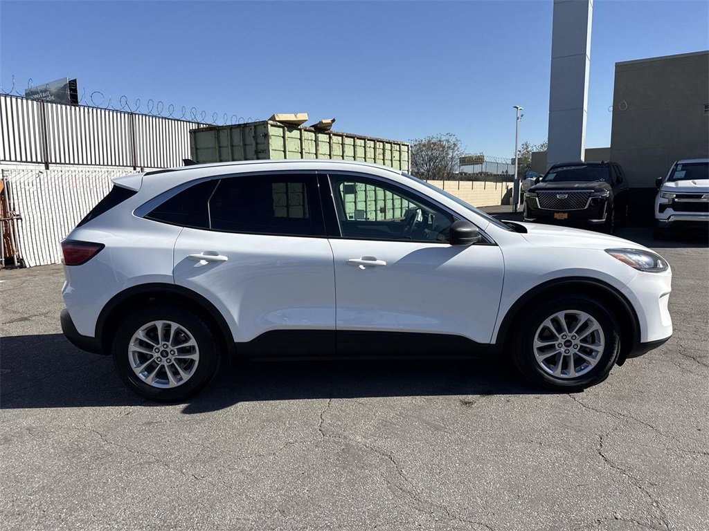Used 2022 Ford Escape SE with VIN 1FMCU0G62NUB59447 for sale in Carson, CA