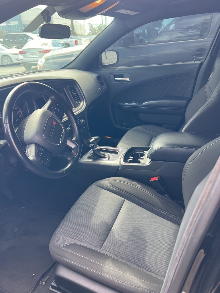 2021 Dodge Charger SXT photo 4