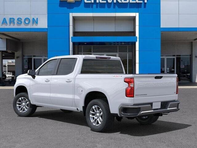 2025 Chevrolet Silverado 1500 LT photo 3