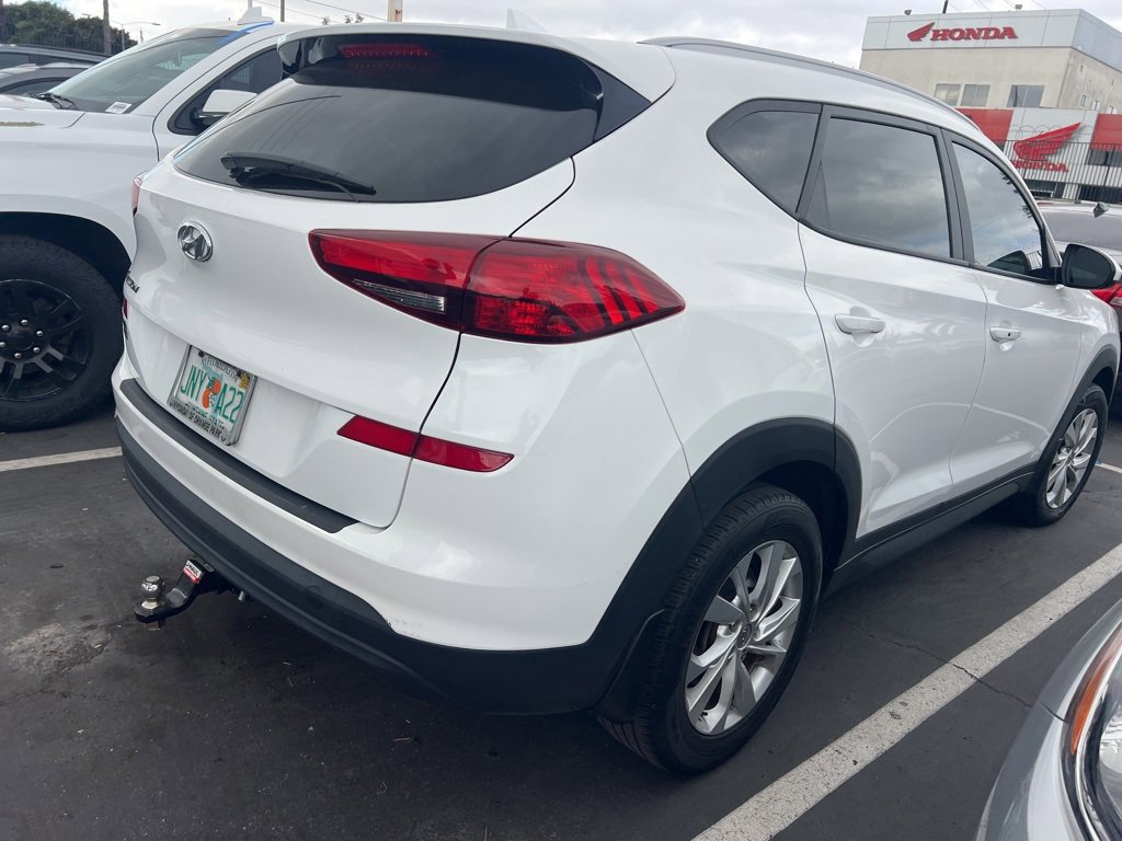 2021 Hyundai Tucson Value photo 3
