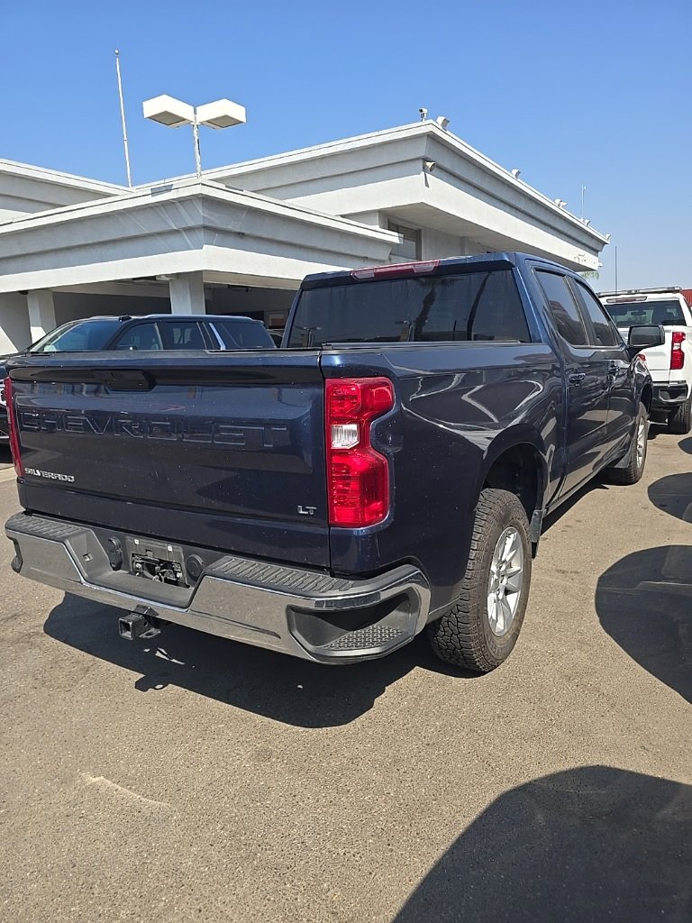 2022 Chevrolet Silverado 1500 LT photo 3