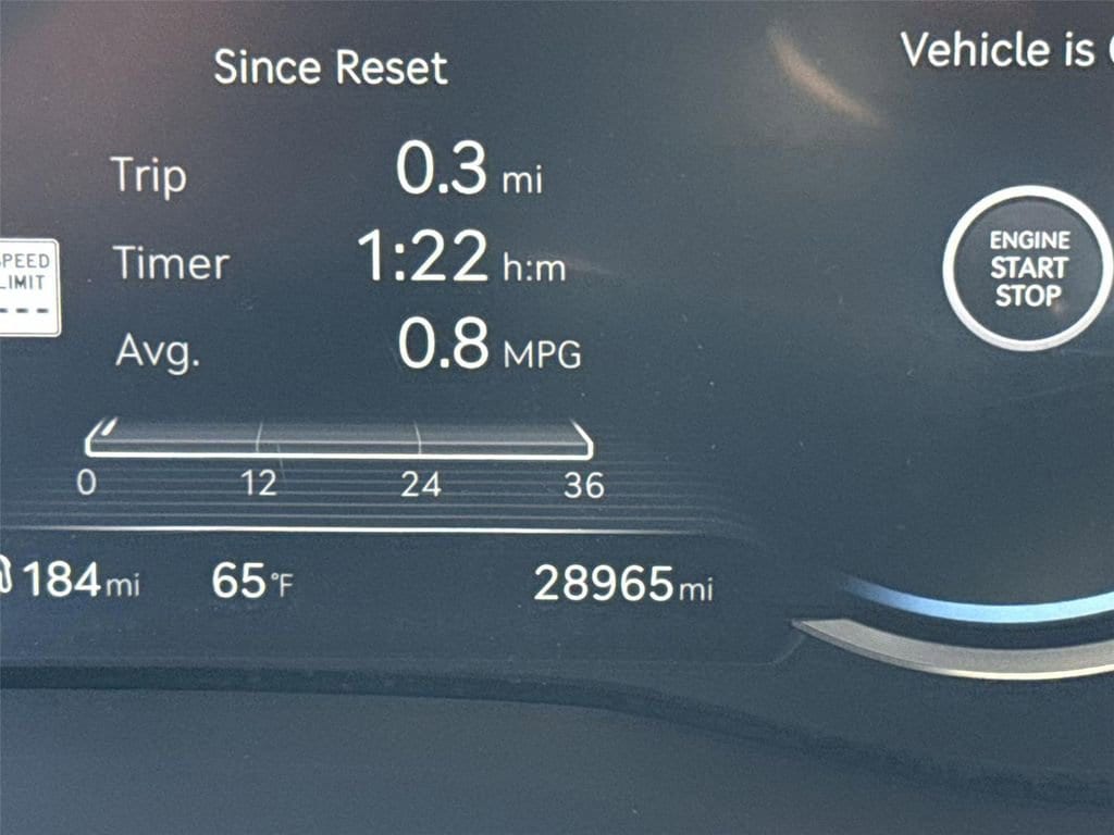 2025 GENESIS G70 Standard - Photo 11