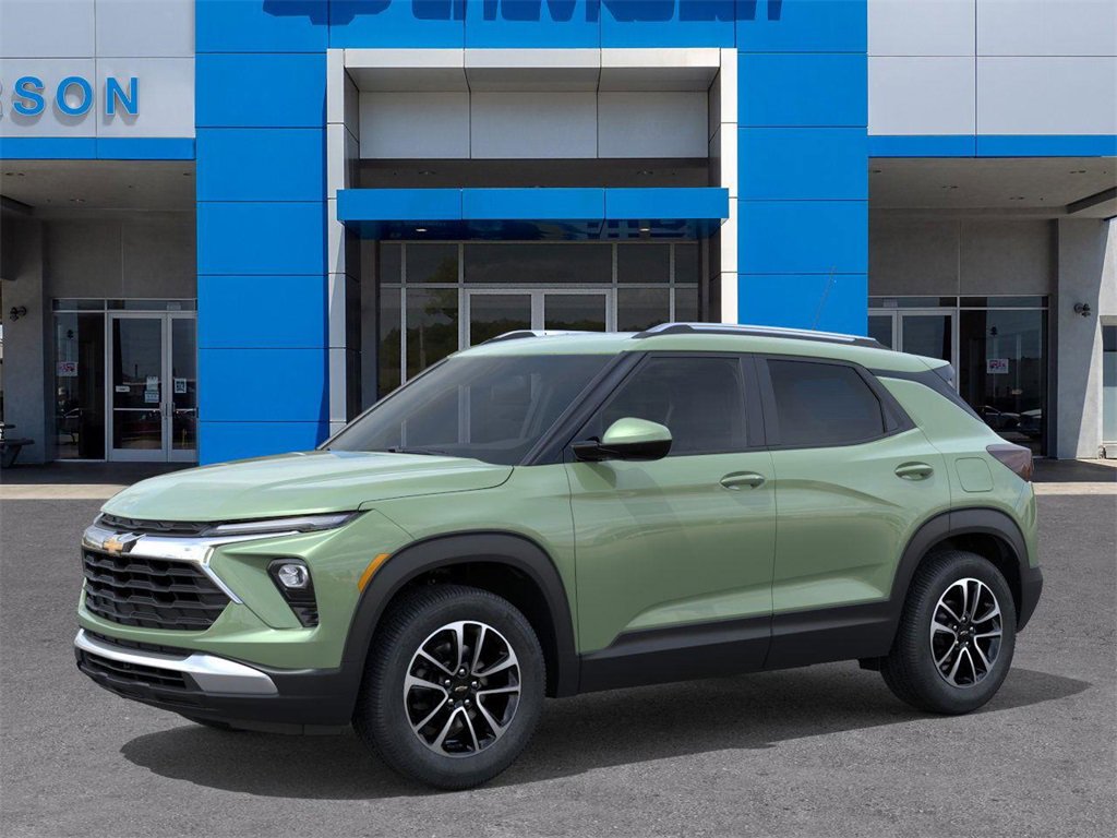 2026 Chevrolet Trailblazer LT photo 2