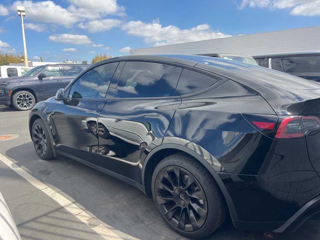 2023 Tesla Model Y Long Range photo 3