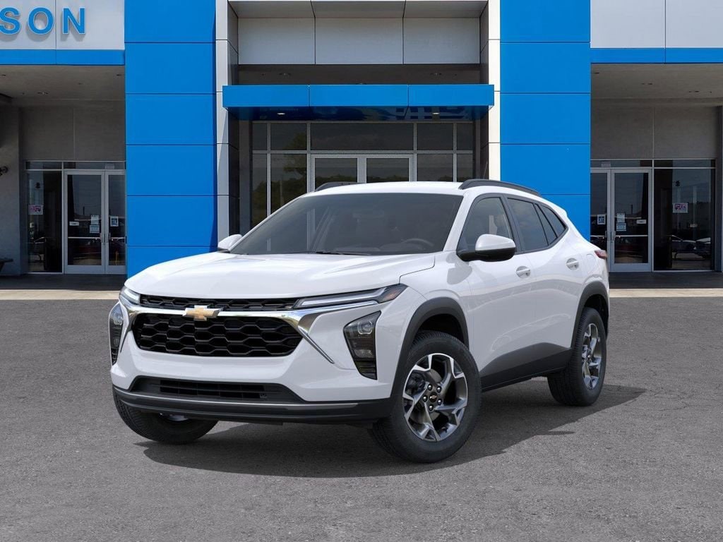 2026 Chevrolet Trax LT - Photo 6