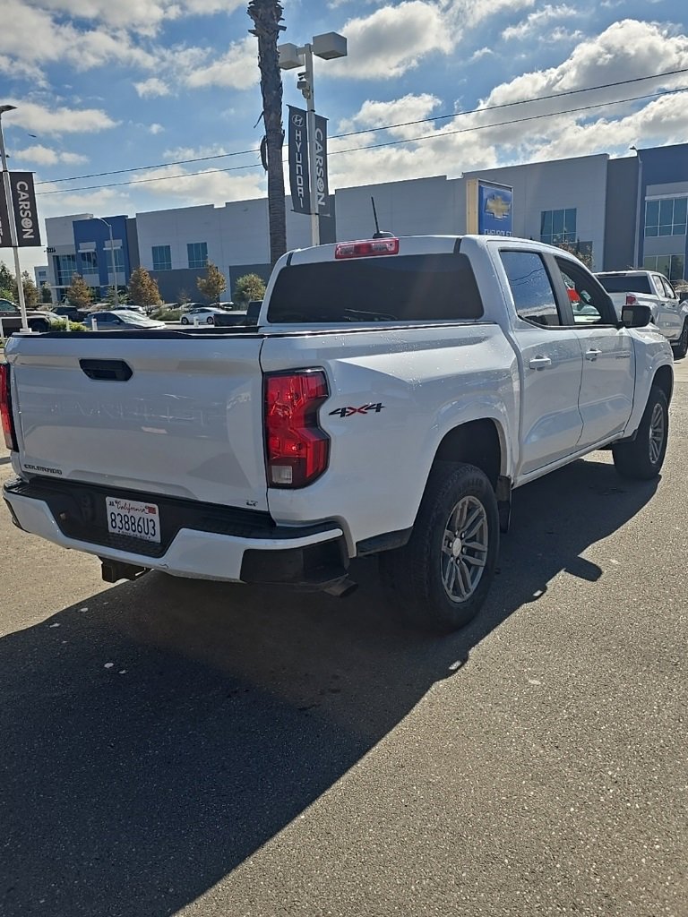 2023 Chevrolet Colorado LT photo 3