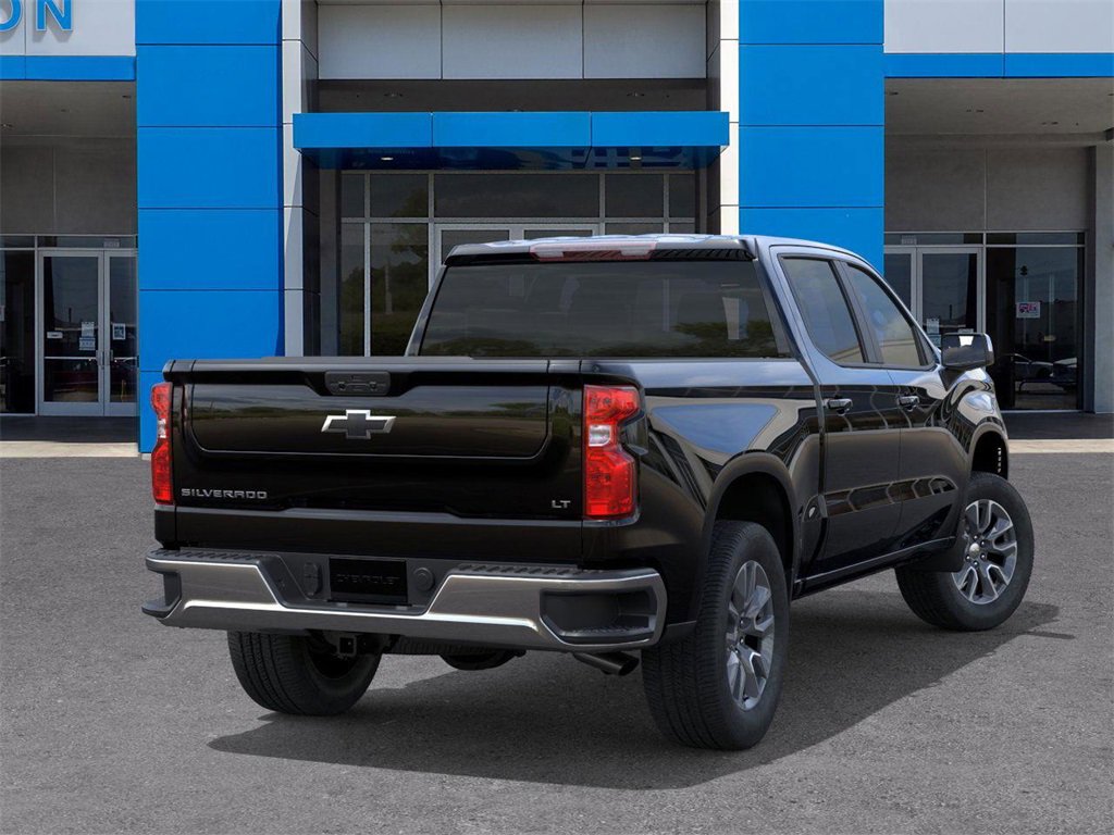 2026 Chevrolet Silverado 1500 LT photo 2