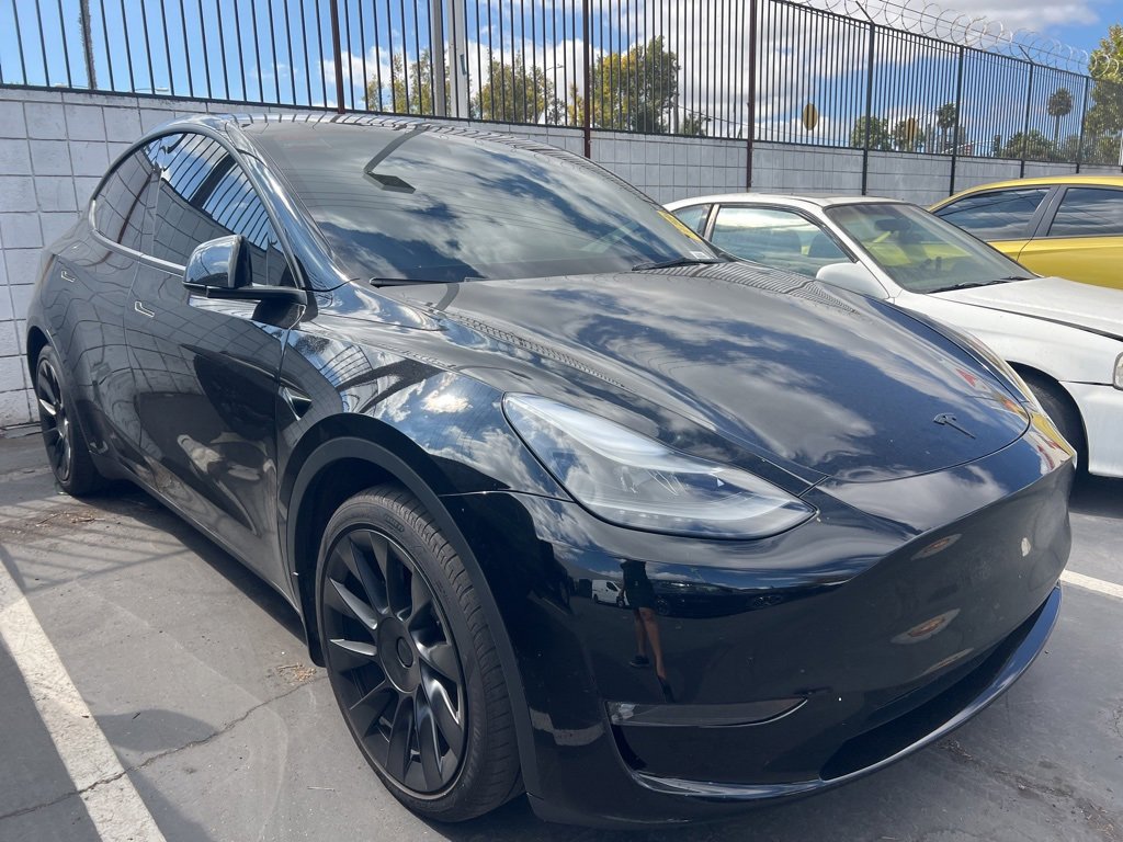 2023 Tesla Model Y Long Range photo 2