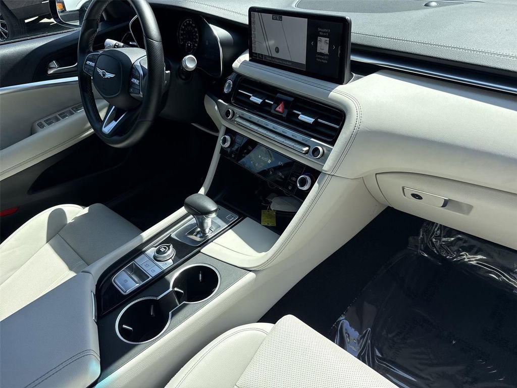 2025 GENESIS G70 Standard - Photo 27