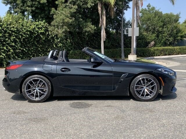 Used 2022 BMW Z4 Base with VIN WBAHF3C02NWX79370 for sale in Carson, CA