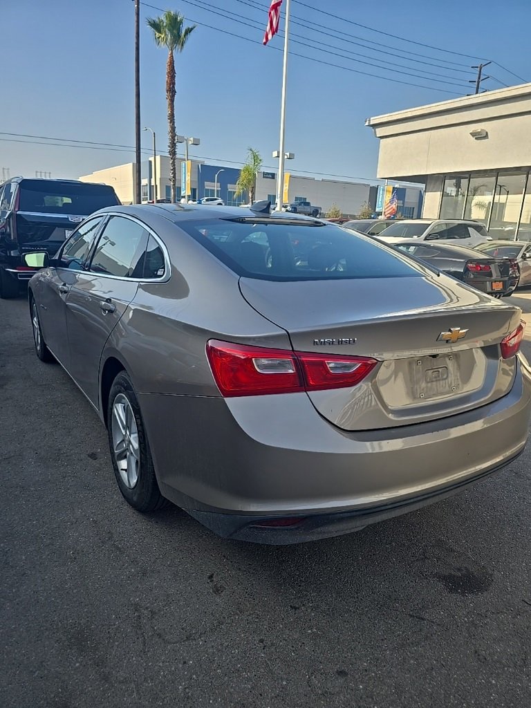 2023 Chevrolet Malibu photo 4
