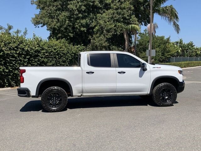 Used 2022 Chevrolet Silverado 1500 ZR2 with VIN 3GCUDHEL1NG645301 for sale in Carson, CA