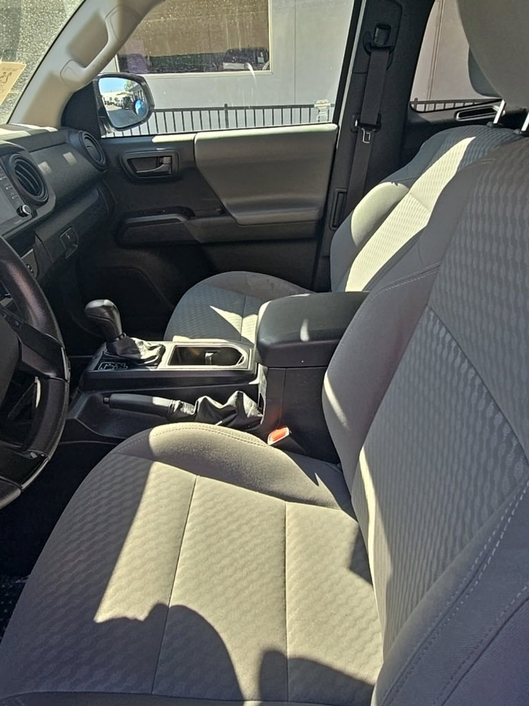 2021 Toyota Tacoma SR photo 3