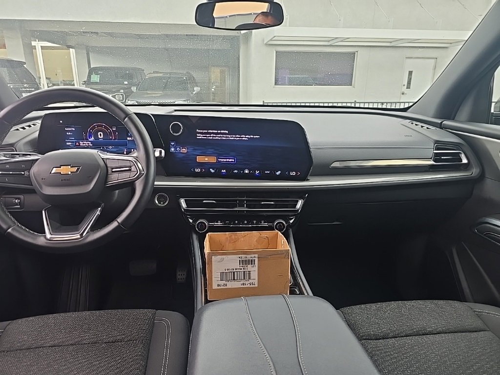 2024 Chevrolet Traverse 1LT photo 3