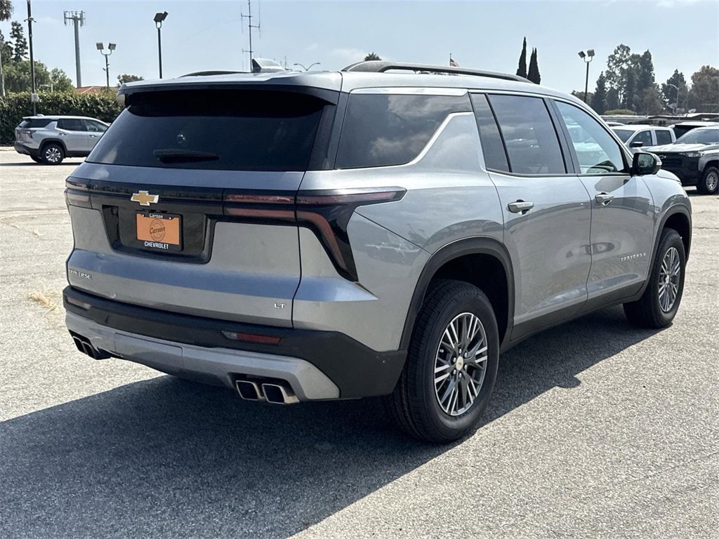 Used 2024 Chevrolet Traverse LT SUV