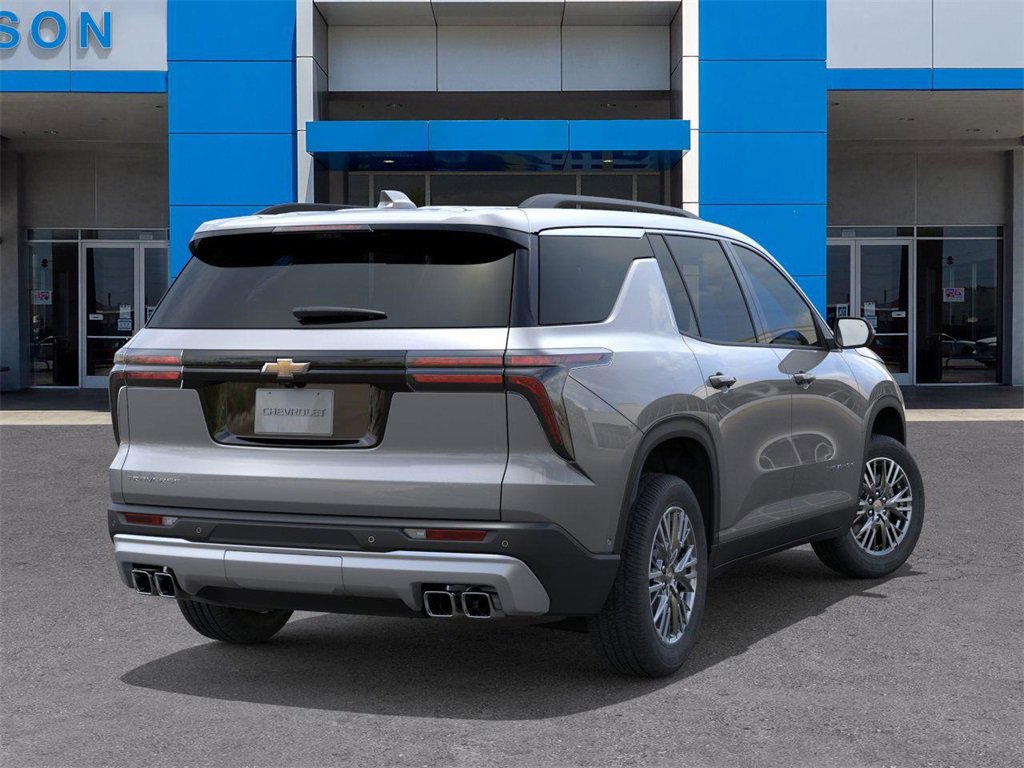 2026 Chevrolet Traverse photo 3